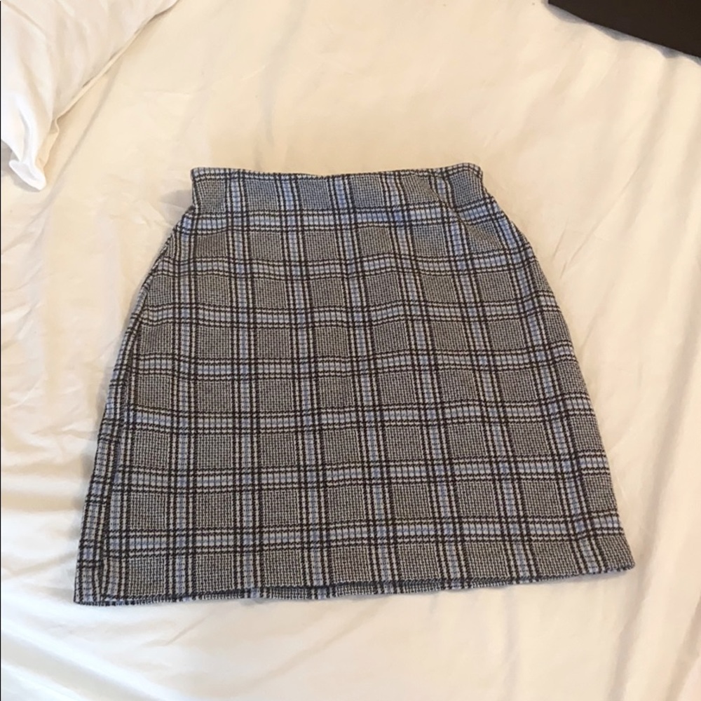 Sale🔥🔥NWOT mini skirt